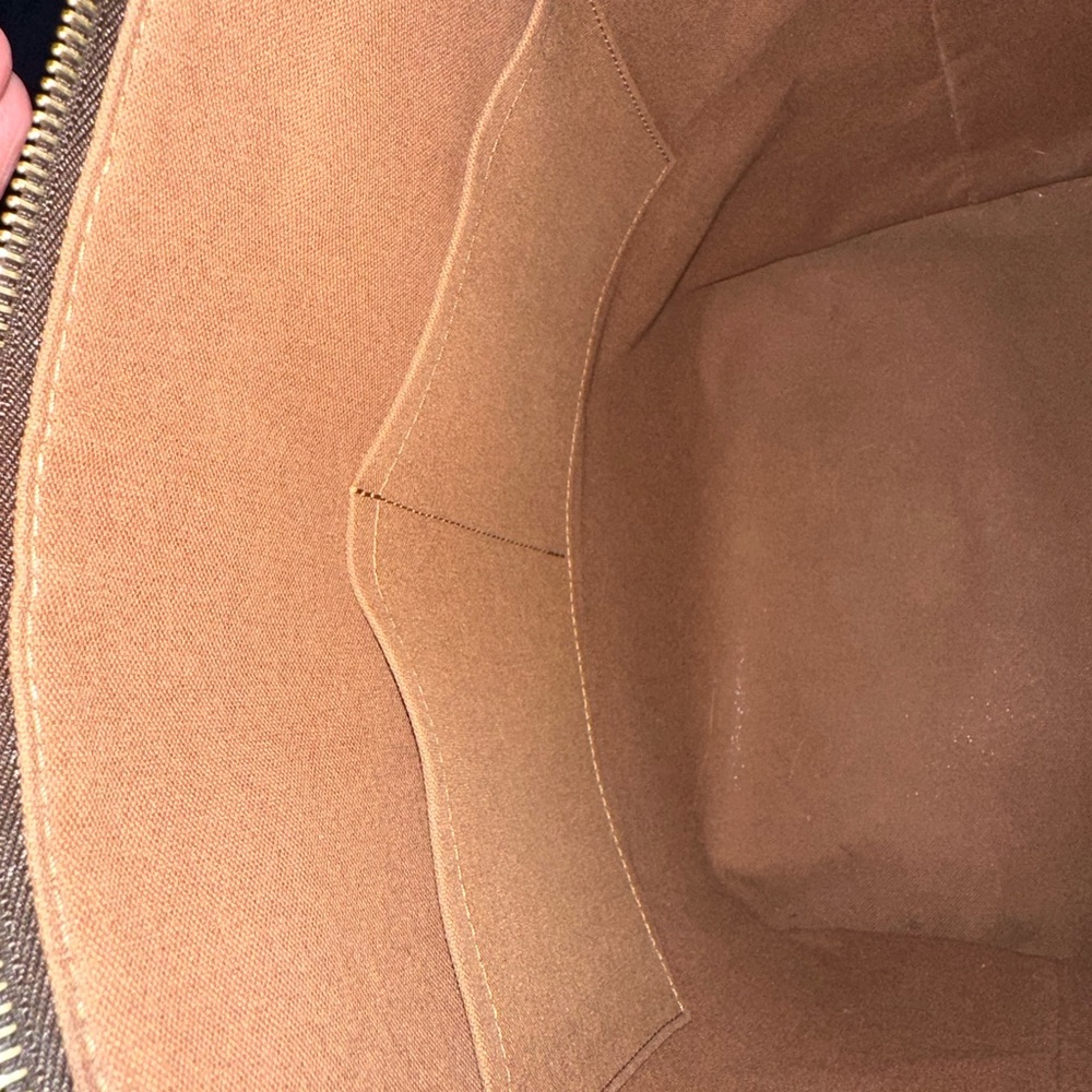 AUTH Louis Vuitton Monogrammed Totally GM Tote with Dust Bag. COA - Picture 8 of 15